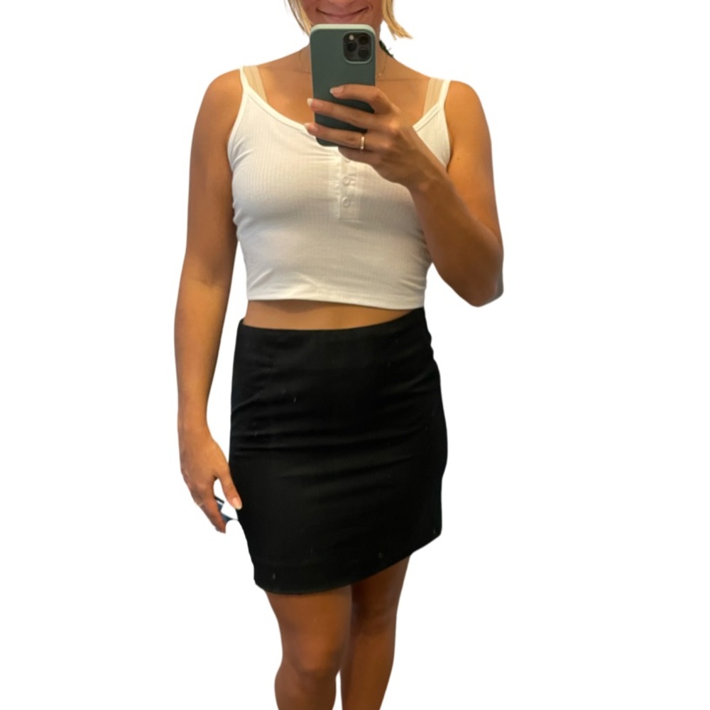 Banana Republic classic black skirt